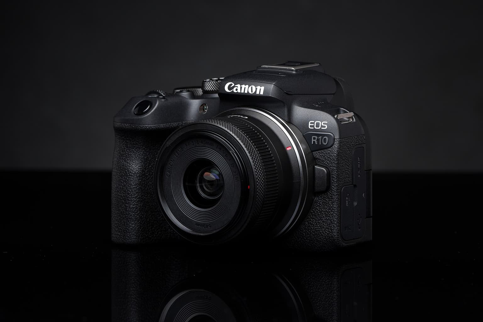 Canon EOS R10