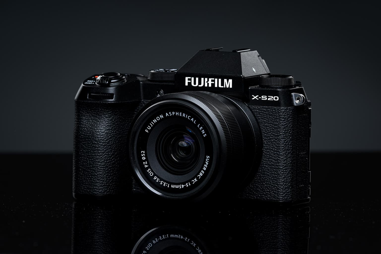 Fujifilm X-S20
